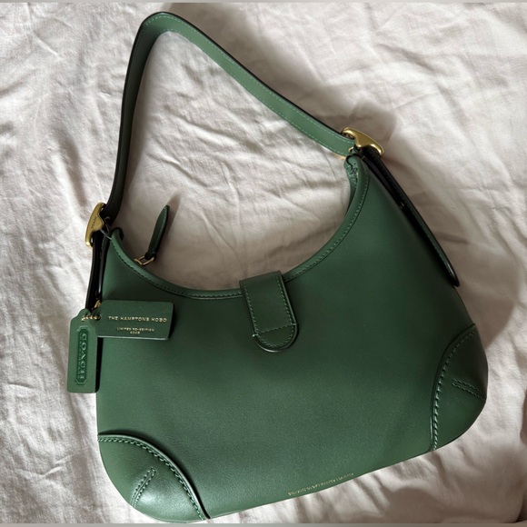 Coach Hamptons Hobo Re-Edition in Hunter Green - Picture 2 of 5